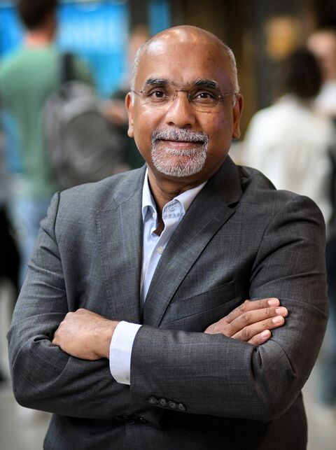 Portret Vinod Subramaniam